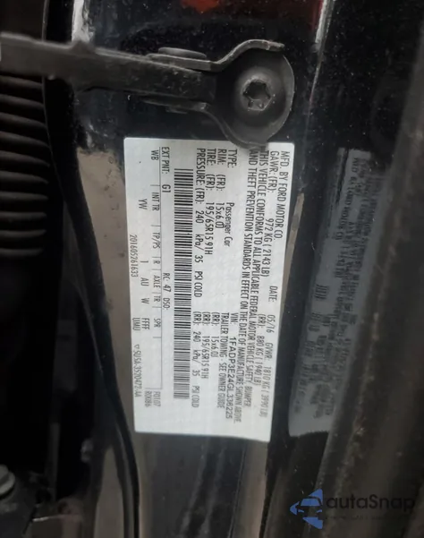 2016 Ford Focus S z USA, uszkodzony, nr VIN 1FADP3E24GL336225